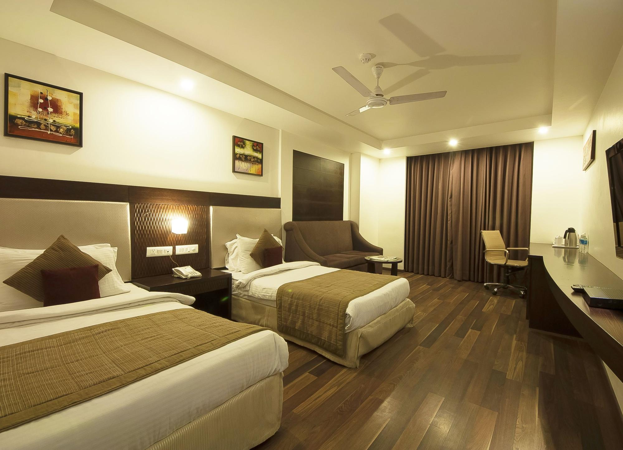 Hotel Le Roi Near New Delhi Railway Station Экстерьер фото