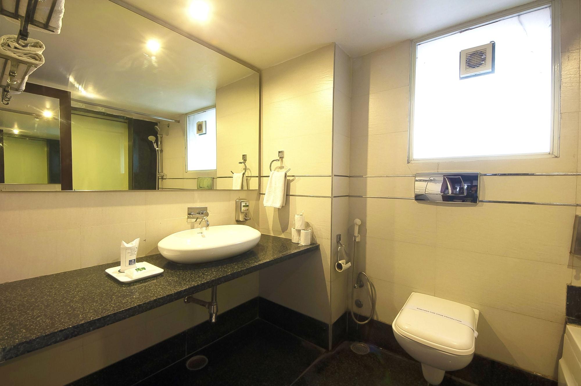 Hotel Le Roi Near New Delhi Railway Station Экстерьер фото