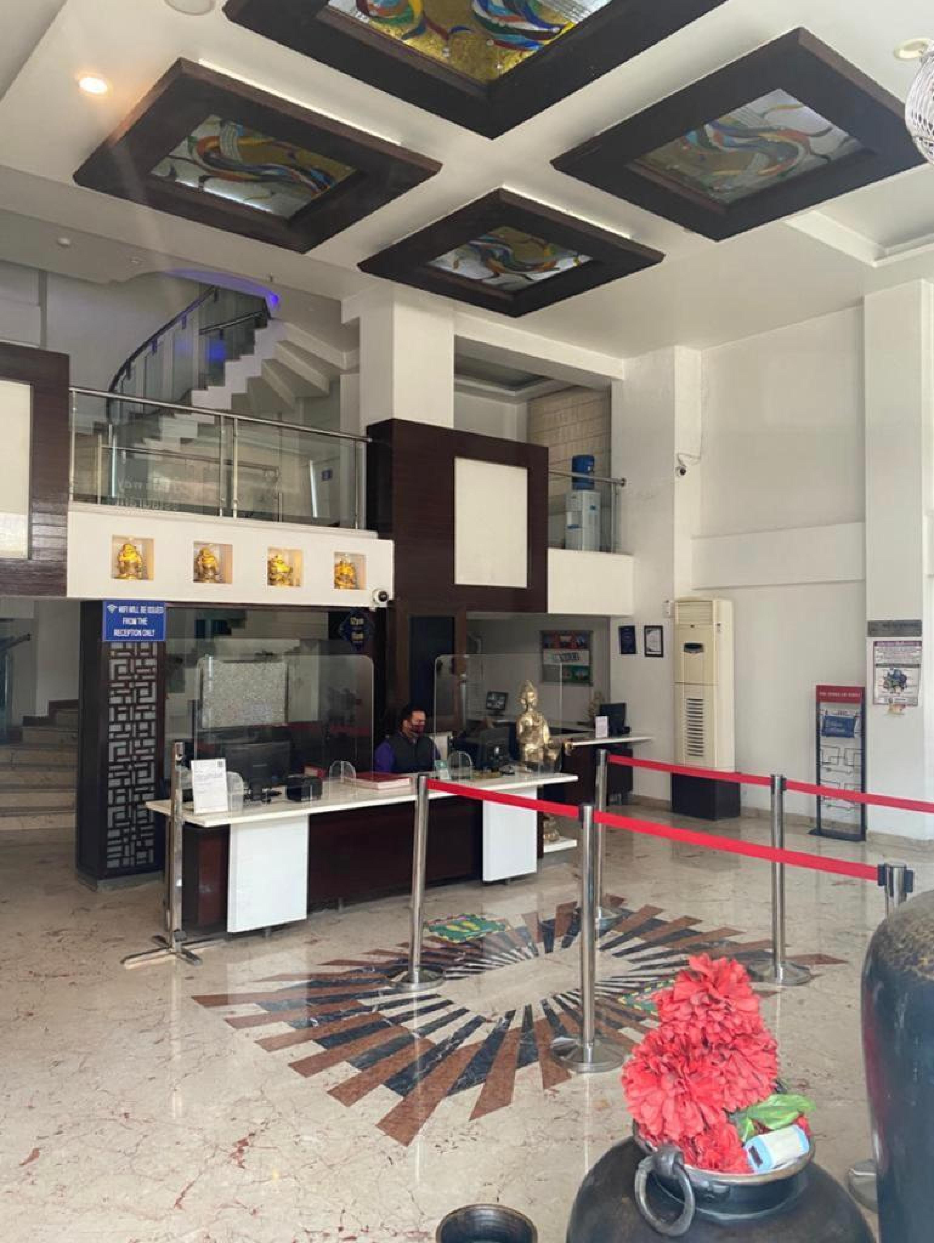 Hotel Le Roi Near New Delhi Railway Station Экстерьер фото