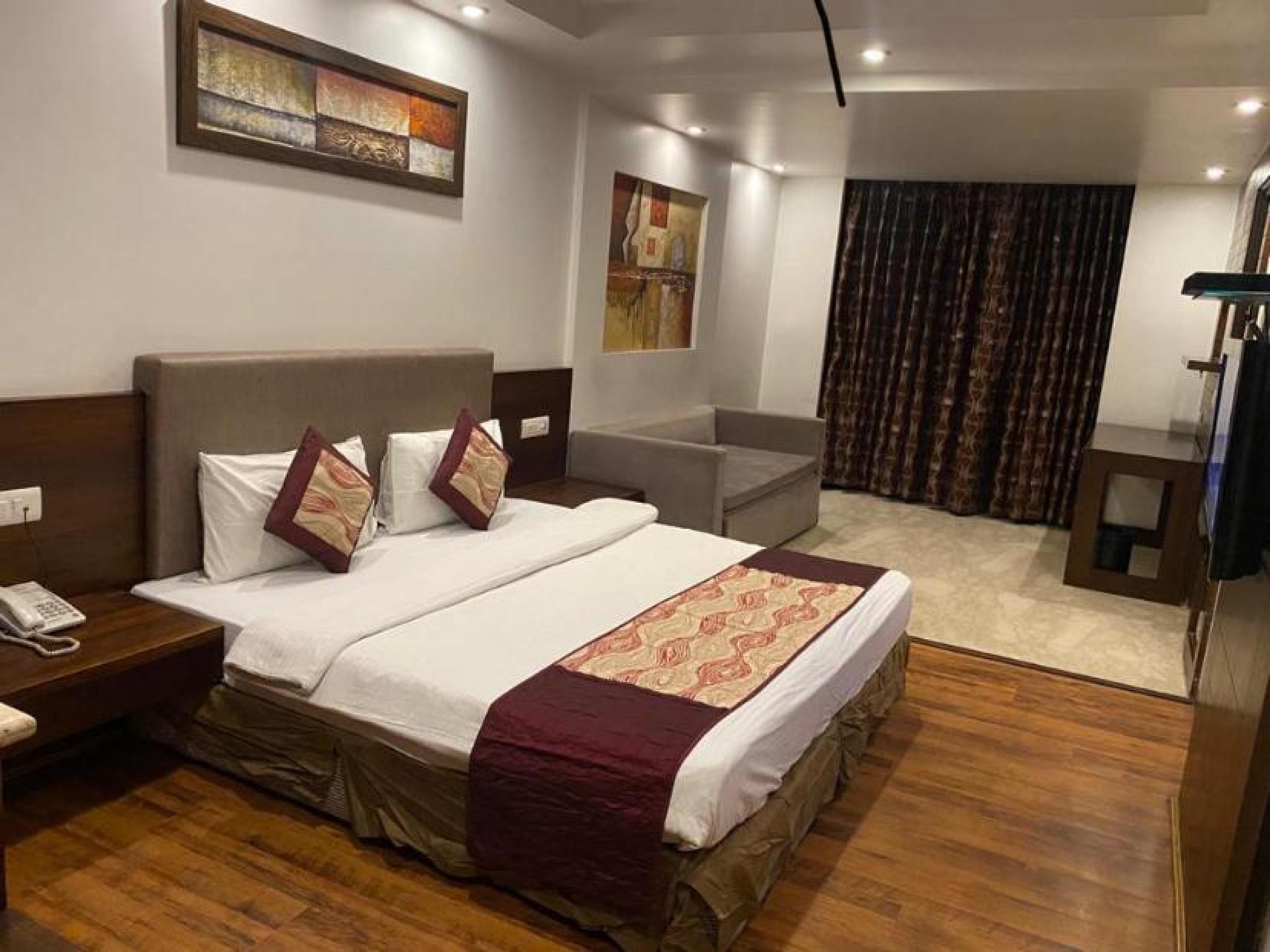 Hotel Le Roi Near New Delhi Railway Station Экстерьер фото