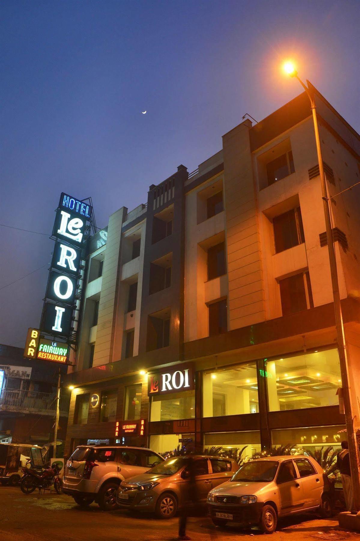 Hotel Le Roi Near New Delhi Railway Station Экстерьер фото