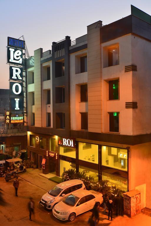 Hotel Le Roi Near New Delhi Railway Station Экстерьер фото